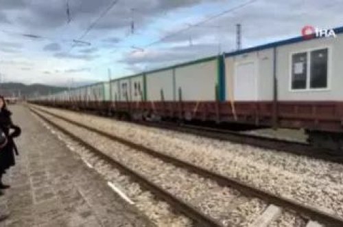 Bolqarıstan Türkiyənin zəlzələ bölgələrinə 70 konteyner göndərib