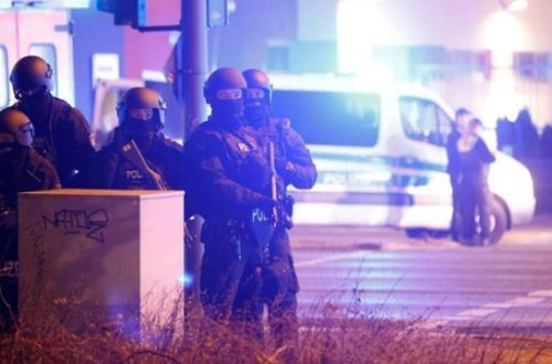 Terrorçular kilsəni hədəf aldı - 7 nəfərin öldüyü hücumun görüntüləri ortaya çıxdı