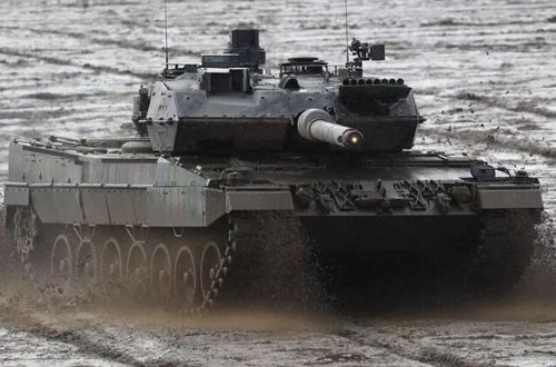 Polşa Ukraynaya daha 10 Leopard tankı çatdırıb