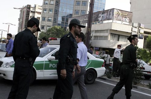 İranda məktəbliləri zəhərlədiklərini etiraf etdilər