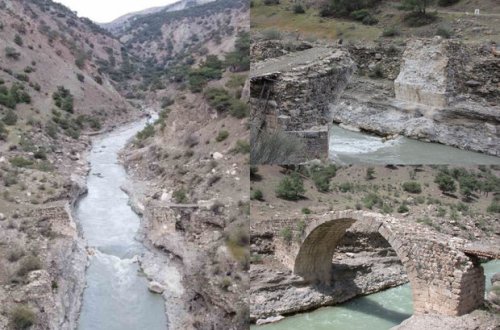 Zəlzələ zamanı Türkiyədə İpək Yolu üzərində yerləşən tarixi körpü dağılıb - FOTO