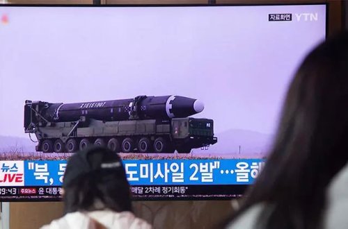 Şimali Koreya iki qısa mənzilli ballistik raket atıb