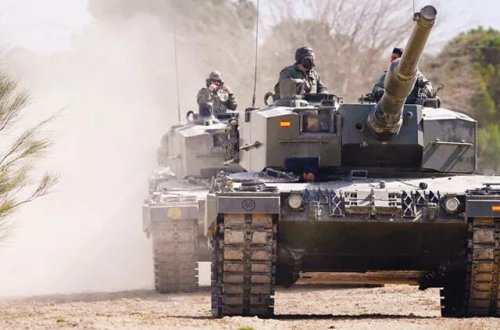 İsveçrə neytrallıq üçün silahlarını məhv edir