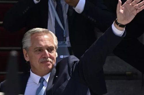 Argentina prezidenti xəstəxanaya yerləşdirilib