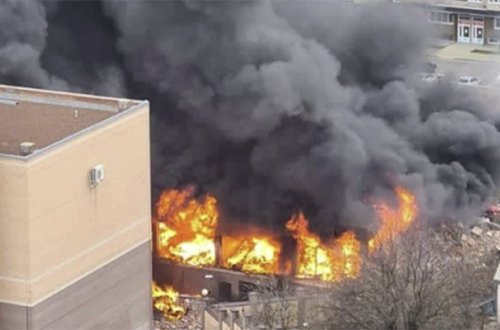 Rusiyada FTX-nin binasında partlayış, 1 ölü, 2 yaralı - Video