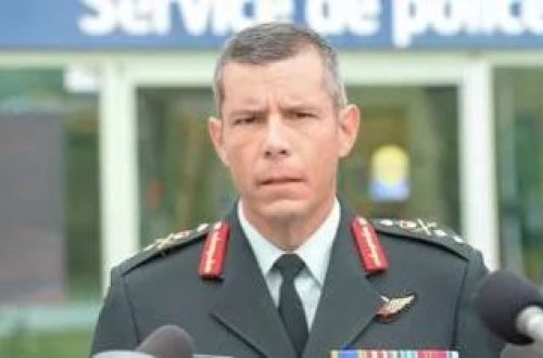 Kanadalı general hökuməti məhkəməyə verib