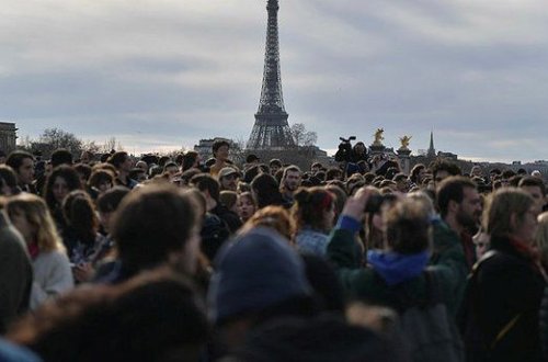 Parisdə pensiya islahatı əleyhdarlarına etiraz edən 120 nəfər saxlanılıb