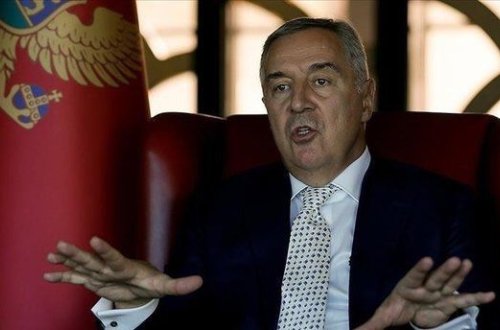 Monteneqro prezidenti parlamenti buraxıb
