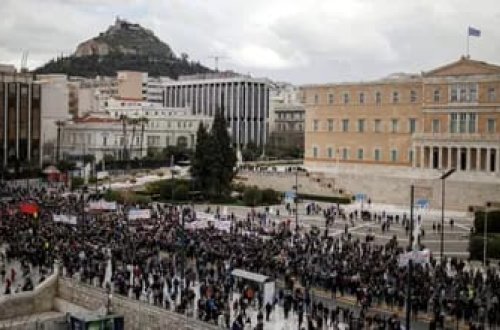 Yunanıstanda etirazlar səbəbindən məktəblər bağlandı
