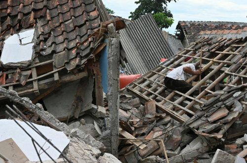 Kosta-Rikada 5,5 maqnitudalı zəlzələ olub