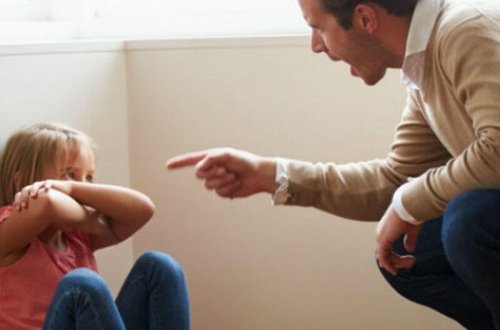 Ata Sumqayıtda kar və kor övladlarına işgəncə verdi... - Ana şikayət etdi - Şok