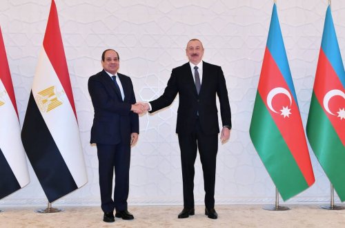 Misir prezidenti İlham Əliyevə zəng etdi