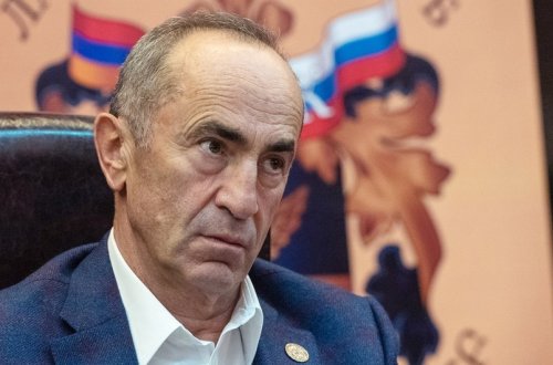 Robert Köçəryan müalicə üçün Almaniyaya gedib