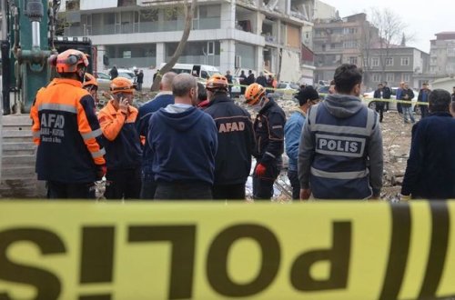 Türkiyədə zəlzələnin 49-cu günündə dağıntılar altından qadın meyiti tapıldı