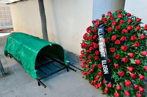 42 yaşlı azərbaycanlı müğənni qəfil öldü (FOTO/VİDEO)