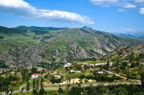 İlham Əliyev: “Laçın rayonunda ətraf mühitin qorunması birinci vəzifə olmalıdır”
