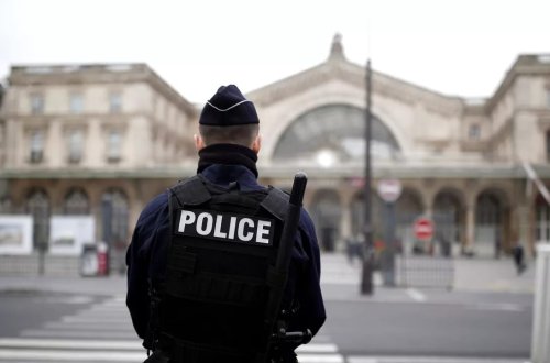 Parisdə 5 bankın baş ofisində axtarış aparıldı