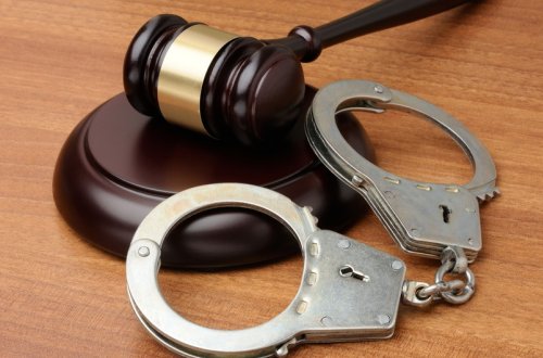 Gömrük Komitəsinin vəzifəli şəxsi barəsində cinayət işi məhkəməyə göndərilib