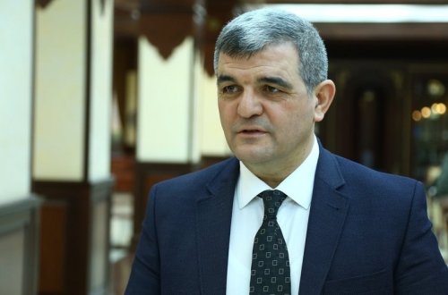 Prezidentin köməkçisi Fazil Mustafanı ziyarət edib