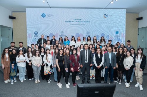 “MEDİAlab” layihəsi çərçivəsində ali təhsil müəssisələrinin tələbələri üçün infosessiya keçirilib
