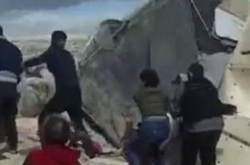 İdlibdə fırtına səbəbindən çadırlar uçub