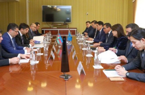 Azərbaycan ilə Qazaxıstan arasında informasiya sahəsində əməkdaşlıq məsələləri müzakirə olunub