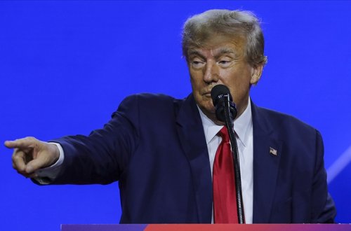 ABŞ-də tarixi hadisə: Tramp hakim qarşısına çıxarılır