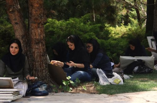 İranda məcburi hicab qaydasına əməl etməyən tələbələrə təhsil verilməyəcək