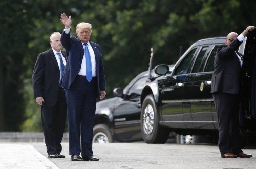 Tramp Nyu Yorku tərk edib