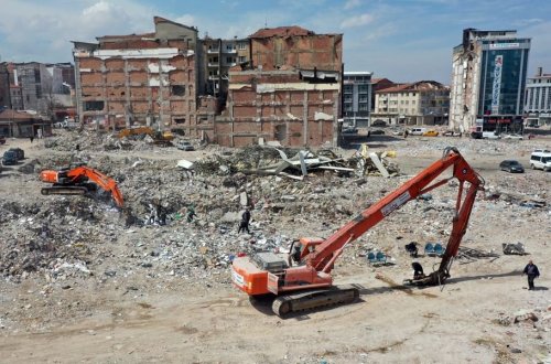 Zəlzələdən zərərçəkən şəhər dronla görüntüləndi – FOTO