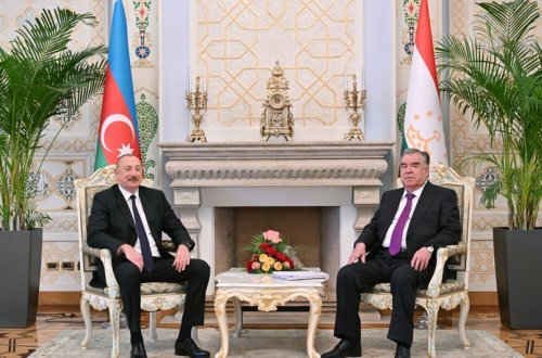 Azərbaycan və Tacikistan liderlərinin müzakirə etdiyi məsələlər açıqlanıb