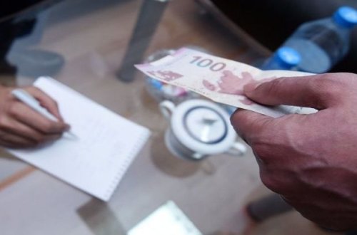 Toyda yığılan 32 mini oğurladı, üç günə 8 min xərclədi