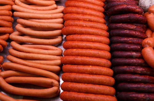 AQTA kolbasa və sosiska məhsullarında aparılan yoxlamaların nəticəsini açıqlayıb - SİYAHI