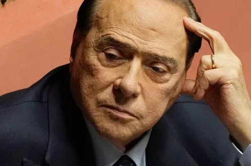 İtaliyanın keçmiş baş naziri Berluskoni xəstəxanaya yerləşdirilib