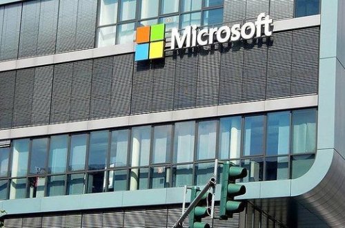 Texnologiya nəhəngi Microsoft 3,3 milyon dollar cərimələnib