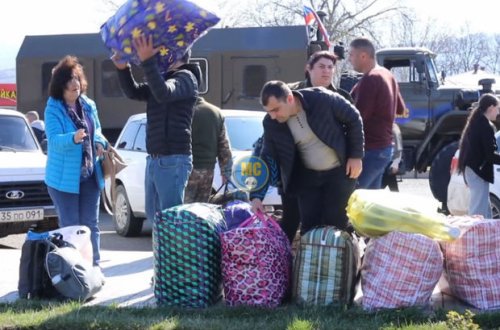 Rusiya sülhməramlıları öz vətəndaşlarını Qarabağdan çıxarıblar