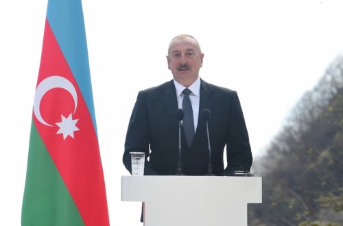 Azərbaycan Prezidenti: 