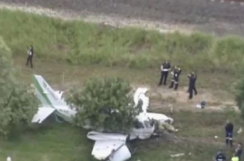 Avstraliyalı pilot qəzaya uğrayan təyyarədən sağ çıxıb