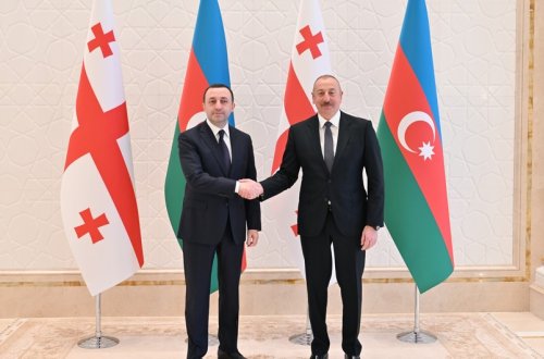 Azərbaycan Prezidentinin Gürcüstanın Baş naziri ilə təkbətək görüşündə müzakirə edilən məsələlər açıqlanıb