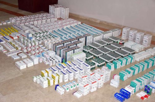 Türkiyədən Naxçıvana qanunsuz dərman preparatları gətirmək istədi