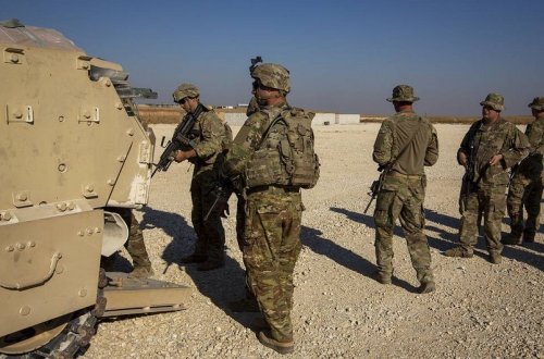 ABŞ-ın Suriyadakı hərbi bazası raket atəşinə tutulub