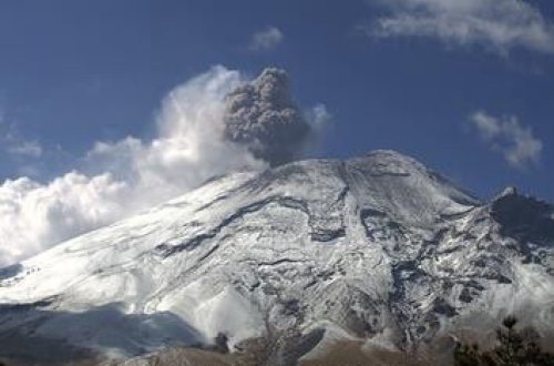 Popocatepetl vulkanında 24 saat ərzində 12 püskürmə baş verib