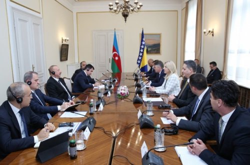 Prezident İlham Əliyevin Bosniya və Herseqovinanın lideri ilə geniş tərkibdə görüşü başlayıb