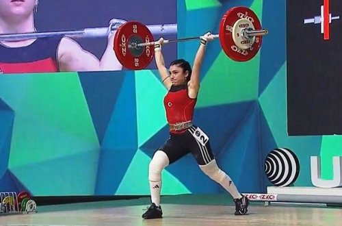 Ermənistanda qızıl medal alan türkiyəli atlet qələbəsini Azərbaycana həsr etdi - VİDEO