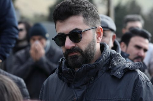 Zaur onun ölüm xəbərini studiyada öyrəndi: Aparıcı ÖZÜNÜ İTİRDİ - FOTO