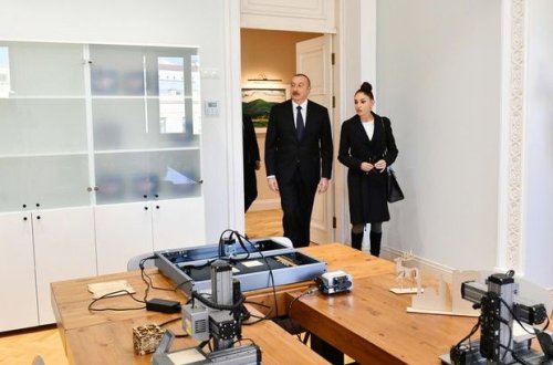 İlham Əliyev və Mehriban Əliyeva Neftçala rayonunda yeni inşa olunan məktəbin açılışında iştirak ediblər