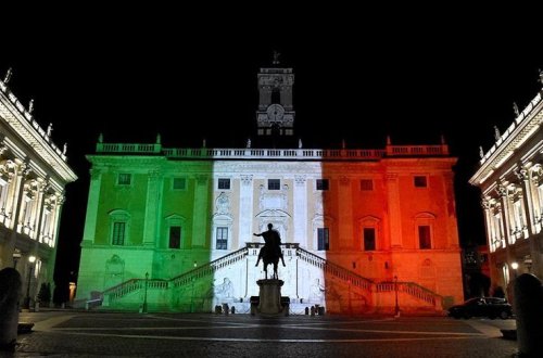 İtaliyada fövqəladə vəziyyətdən sonra etiraz aksiyası keçirilib