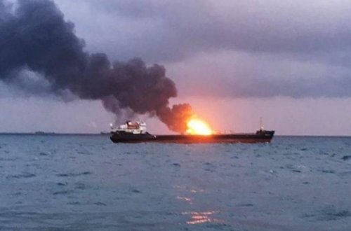 Koreya sahillərində yanan gəmidə Rusiyanın iki dənizçisinin meyiti aşkarlanıb