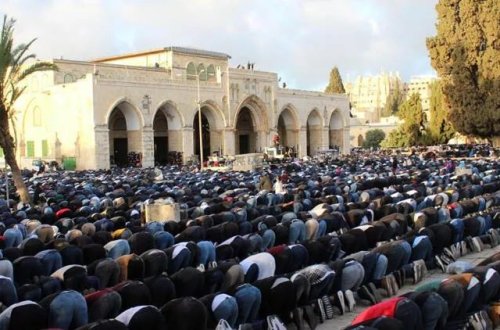Bayram namazı Məscidül-Əqsada 120 min müsəlmanla qılınıb