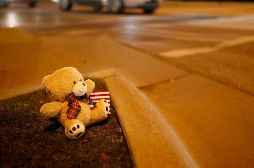 Sumqayıtda avtomobil 2 yaşlı körpəni vuraraq öldürüb